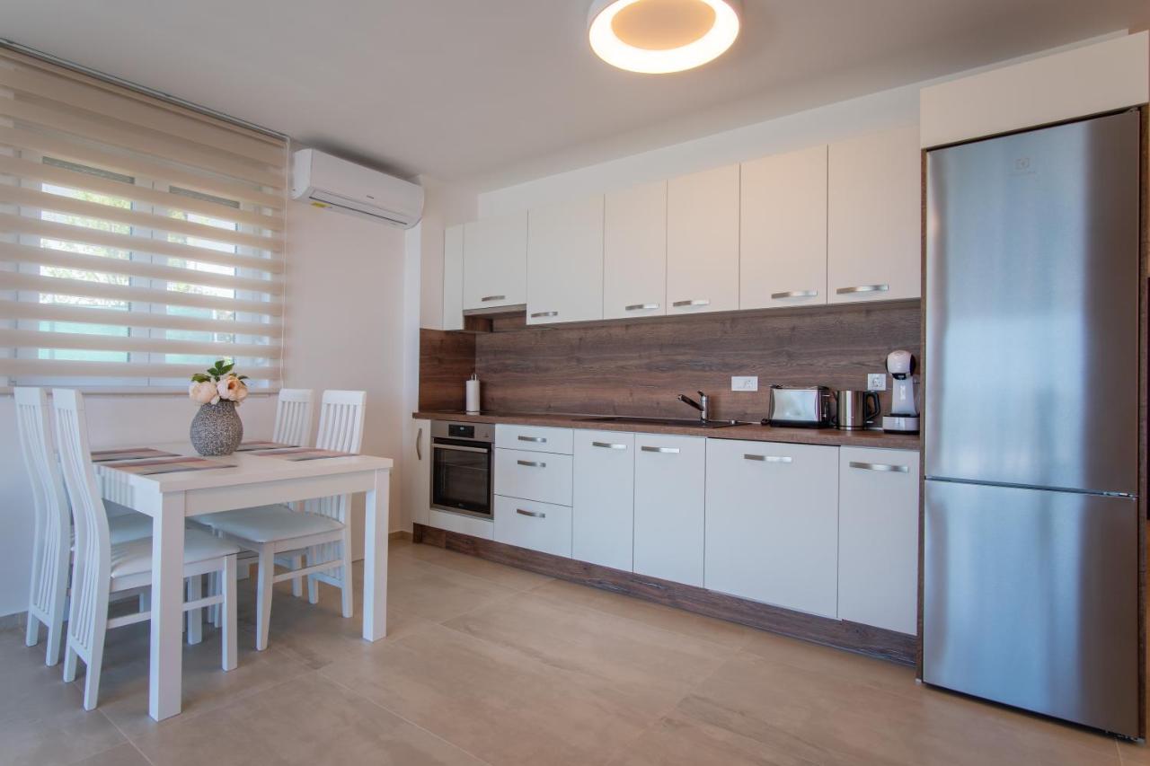 Apartments Mandre I エクステリア 写真