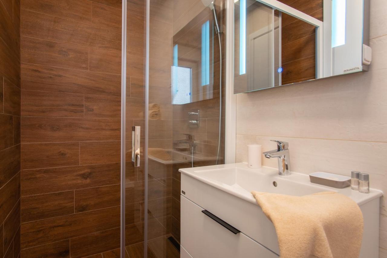 Apartments Mandre I エクステリア 写真