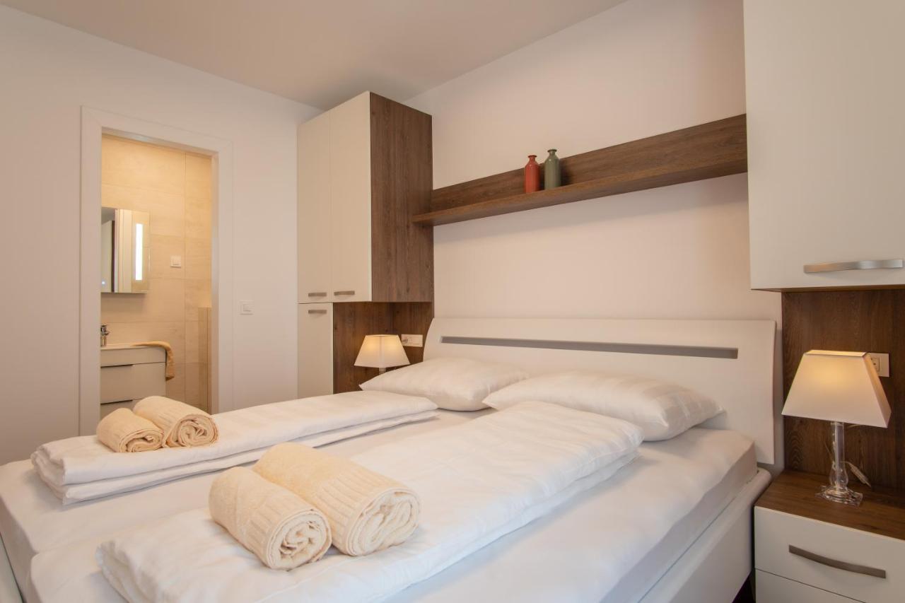 Apartments Mandre I エクステリア 写真